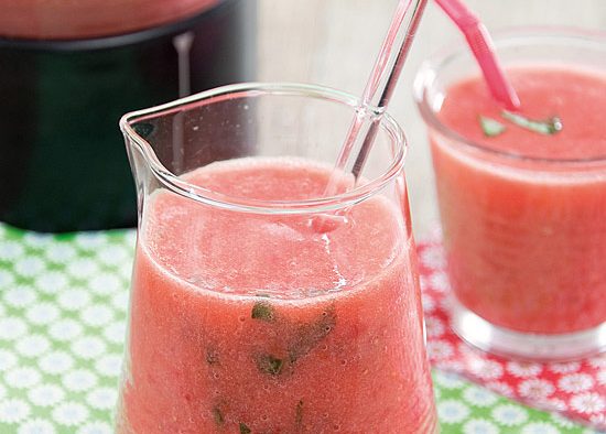 Cocktail tomate fraise au basilic