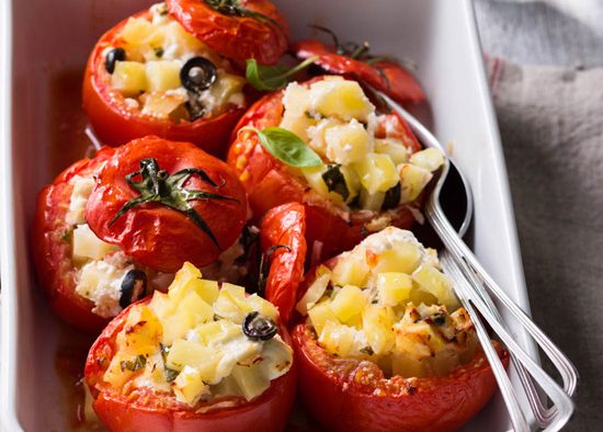 Tomates farcies aux pommes de terre et chèvre frais