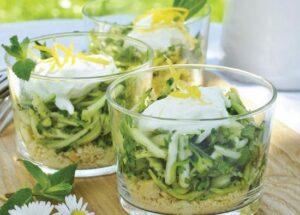 Verrine gourmande aux herbes et courgette